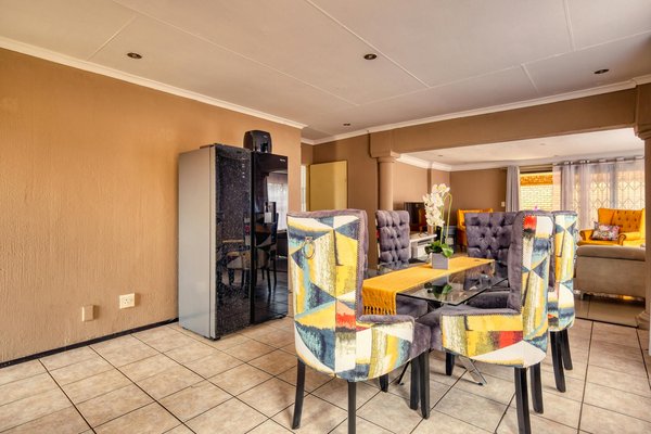 Vdom Box International