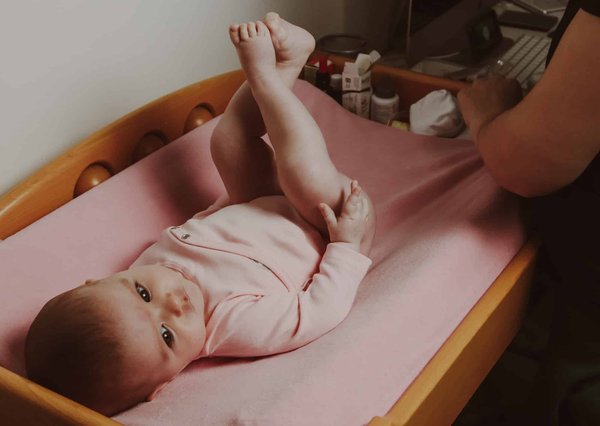 Table à langer murale : avantages et inconvénients